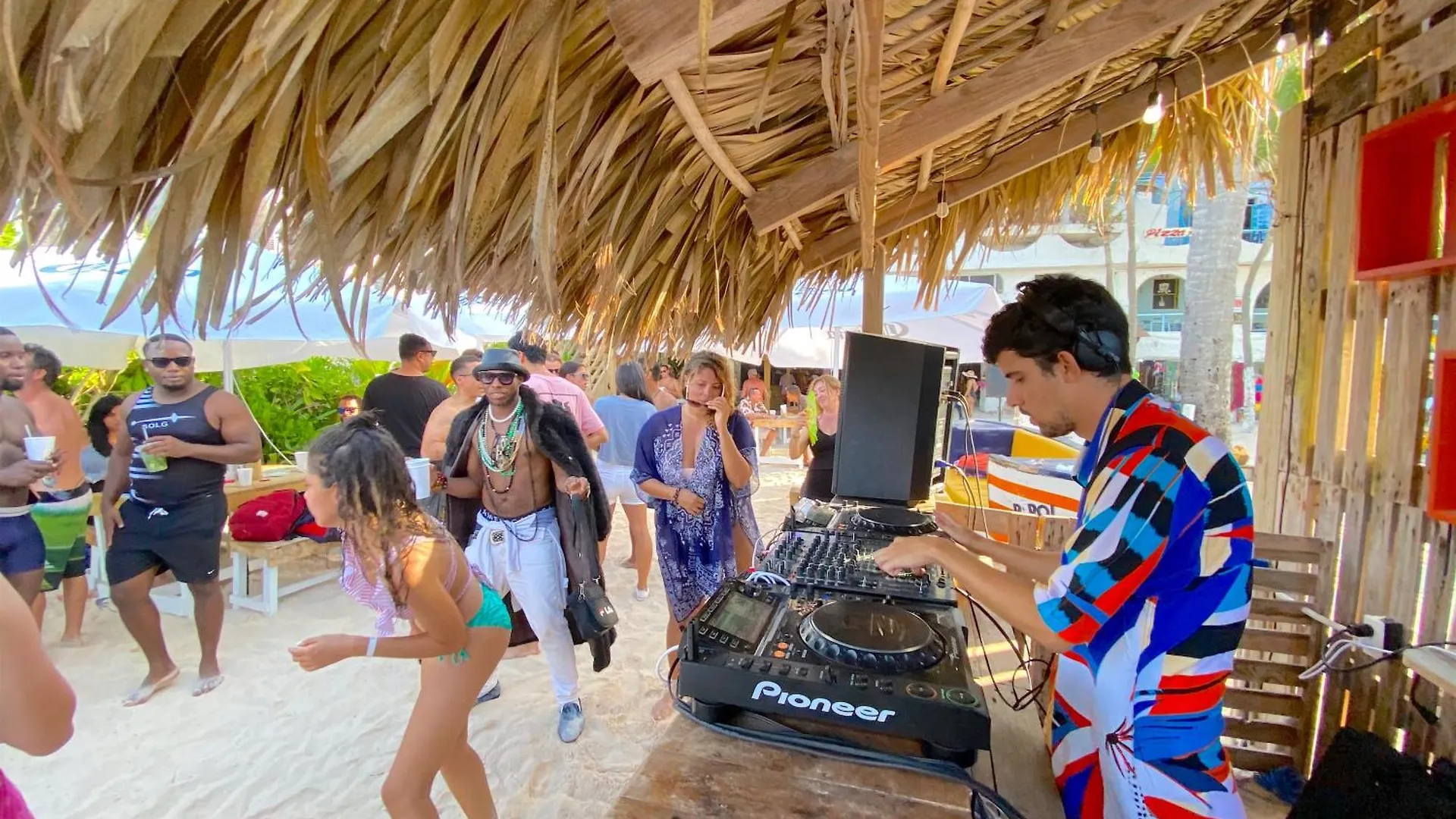 Caribbean Villas And Suites - Playa Los Corales Punta Cana Hotel
