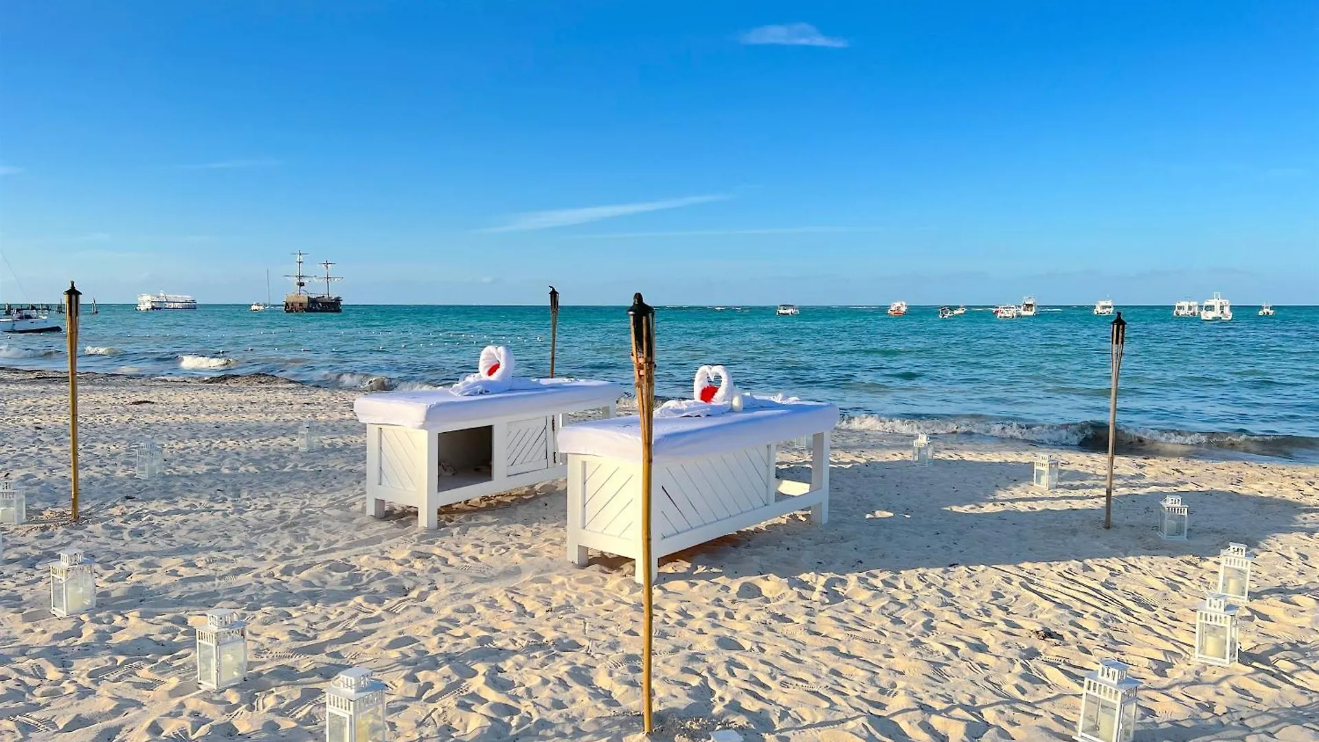 Caribbean Villas And Suites - Playa Los Corales Punta Cana Hotel