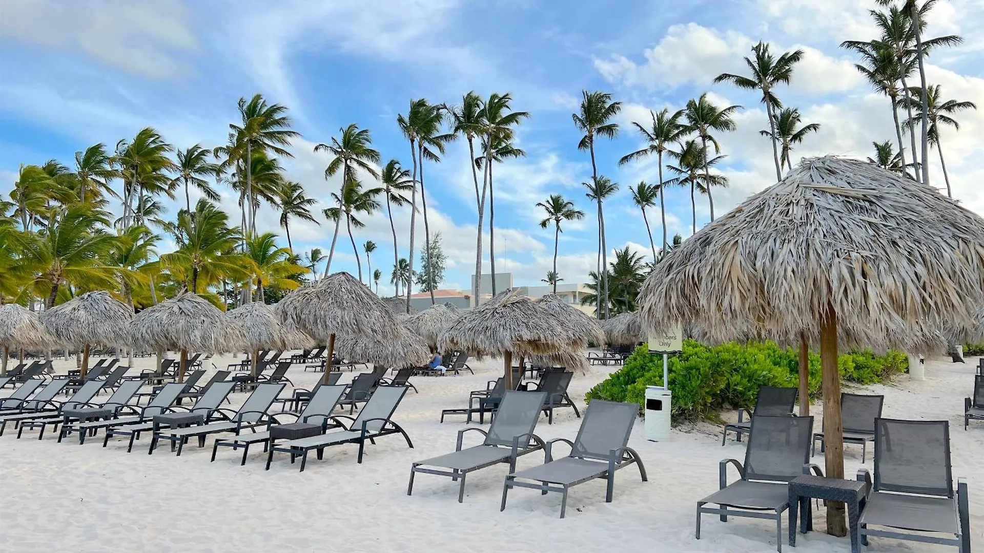 Caribbean Villas And Suites - Playa Los Corales Punta Cana Hotel