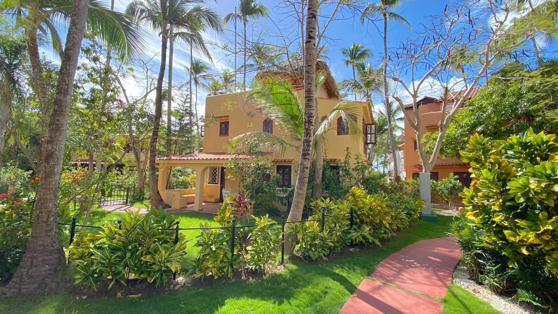 Caribbean Villas And Suites - Playa Los Corales Punta Cana 5*,