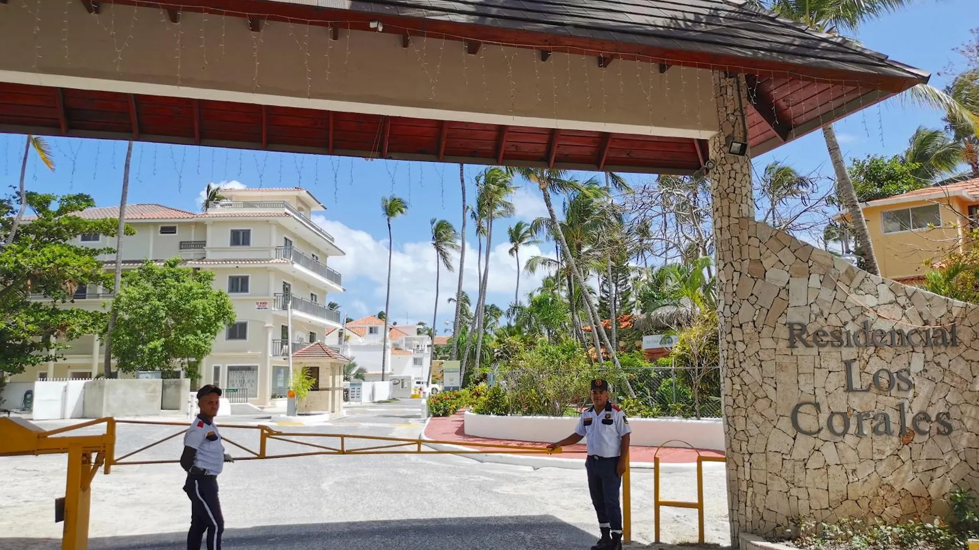 Caribbean Villas And Suites - Playa Los Corales Punta Cana Hotel